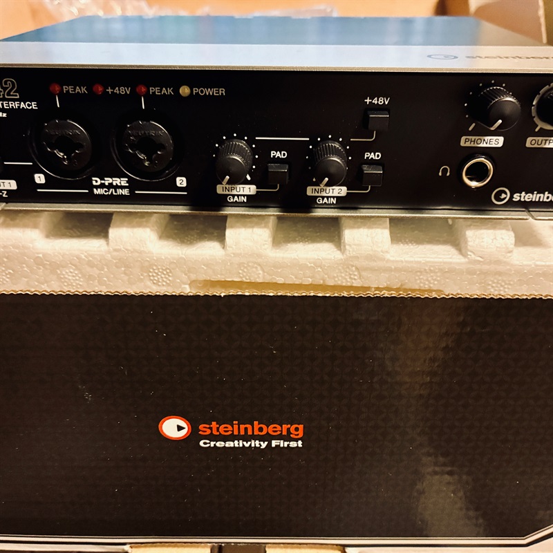 Steinberg UR242の画像